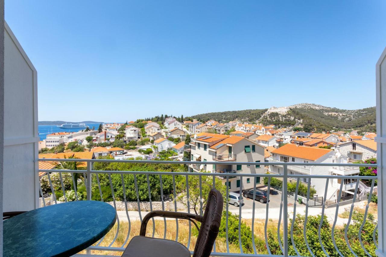 Apartments Luksa - Zf Hvar Hvar Town Buitenkant foto