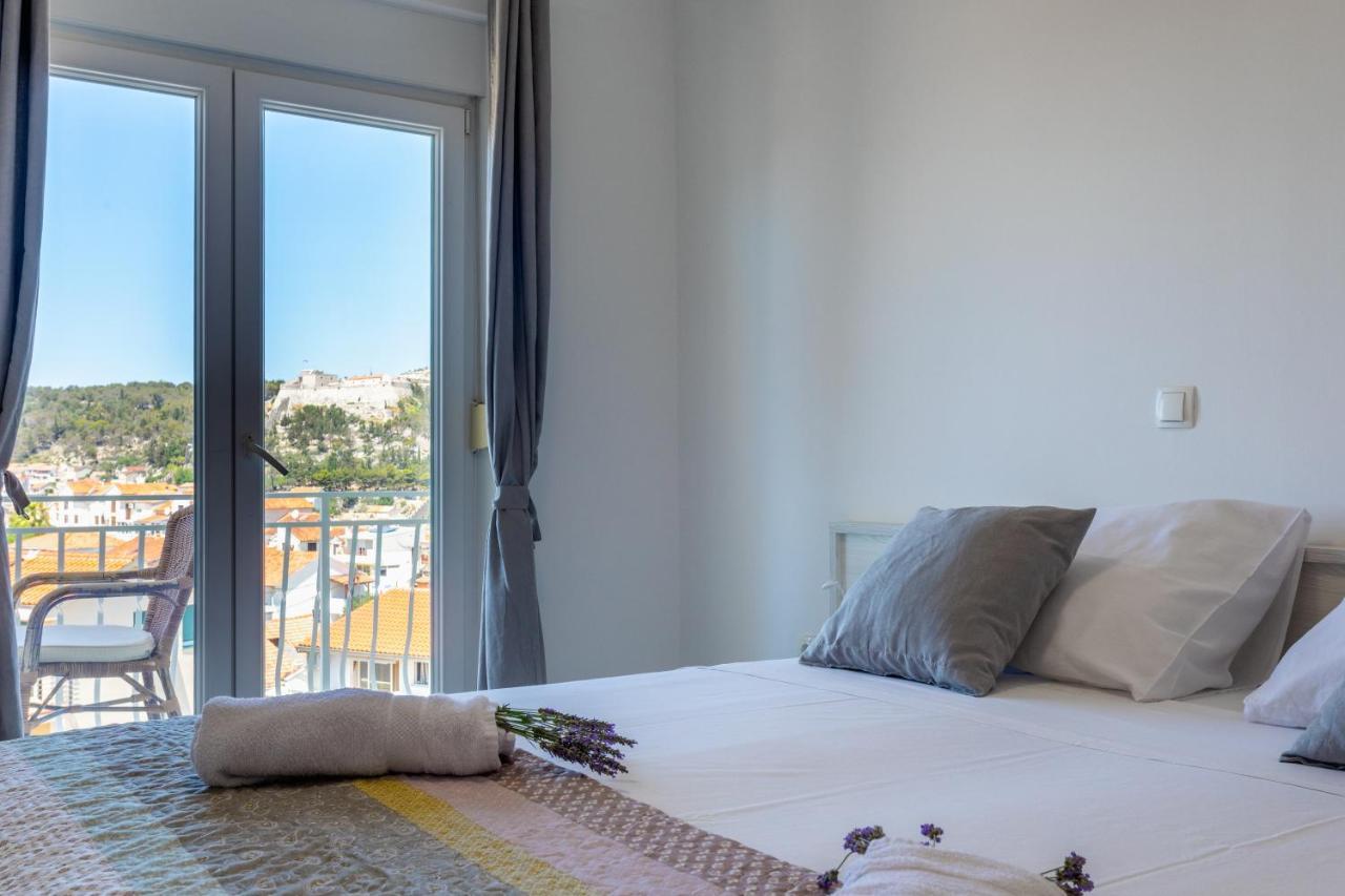 Apartments Luksa - Zf Hvar Hvar Town Buitenkant foto