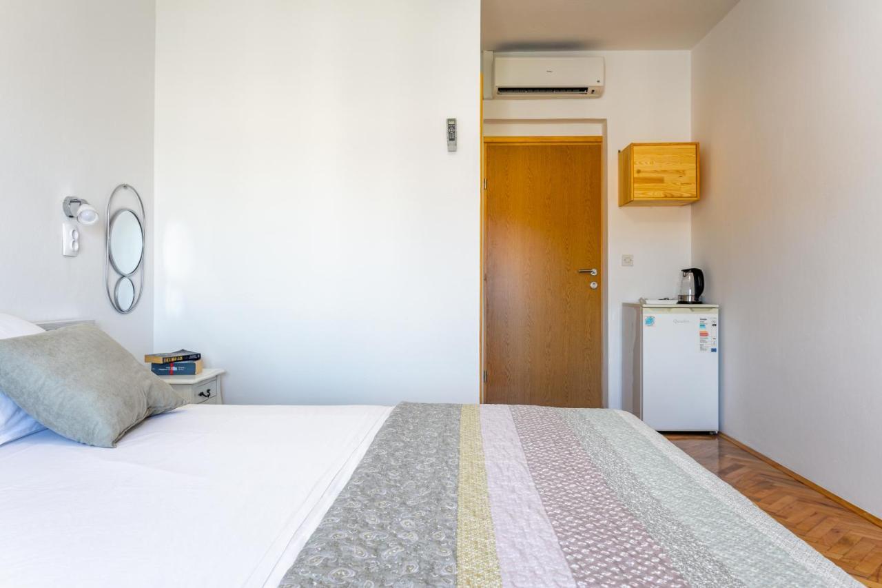 Apartments Luksa - Zf Hvar Hvar Town Buitenkant foto