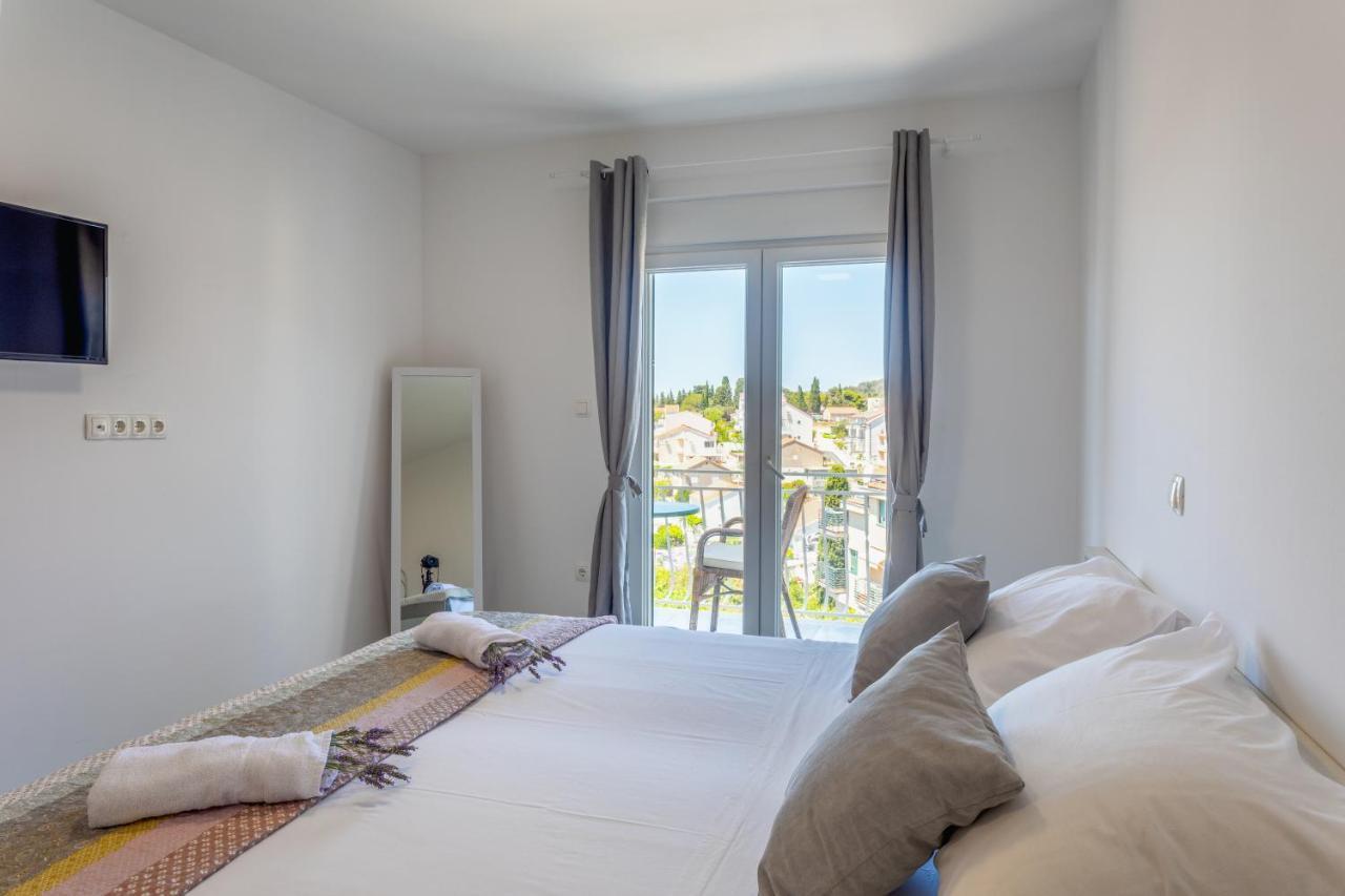 Apartments Luksa - Zf Hvar Hvar Town Buitenkant foto