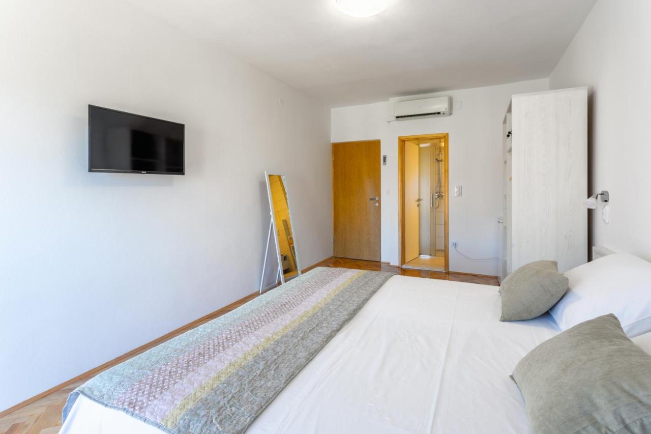 Apartments Luksa - Zf Hvar Hvar Town Buitenkant foto