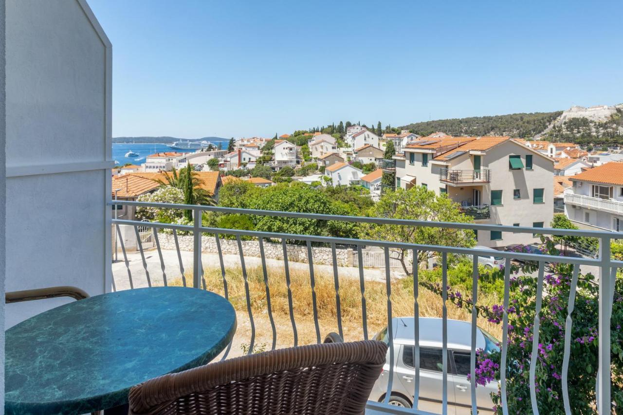 Apartments Luksa - Zf Hvar Hvar Town Buitenkant foto